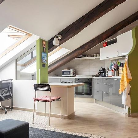 Cozy Attic In The City Center Турин Экстерьер фото